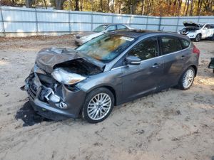 Ford Focus SEL 2.0L 4 2012