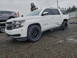 Chevrolet Suburban C1500 LT 5.3L 8 2015