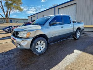 Nissan Titan XE 5.6L 8 2006