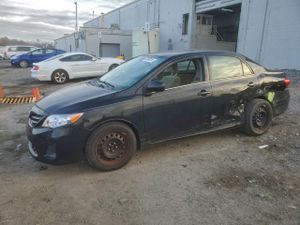 Toyota Corolla BASE 1.8L 4 2013