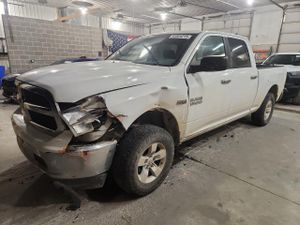RAM 1500 SLT 5.7L 8 2014