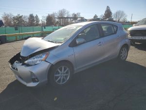 Toyota Prius 1.5L 4 2013