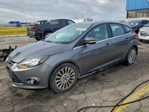 Ford Focus TITANIUM 2.0L 4 2012