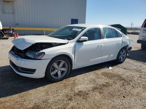 Volkswagen Passat S 1.8L 4 2014