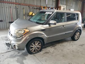 Kia Soul + 2.0L 4 2013