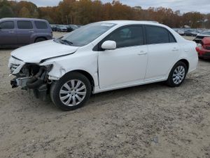 Toyota Corolla BASE 1.8L 4 2013