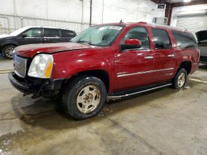 GMC Yukon DENALI 6.2L 8 2011