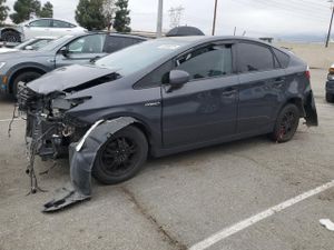 Toyota Prius 1.8L 4 2013