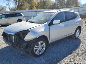 Nissan Rogue S 2.5L 4 2013