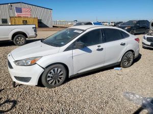 Ford Focus S 2.0L 4 2015