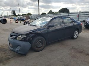 Toyota Corolla BASE 1.8L 4 2013