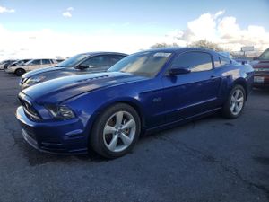 Ford Mustang GT 5.0L 8 2013