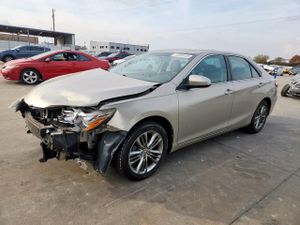 Toyota Camry LE 2.5L 4 2015