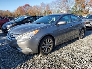 Hyundai Sonata SE 2.0L 4 2013