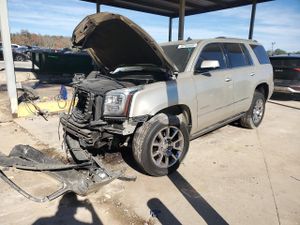 GMC Yukon DENALI 6.2L 8 2015