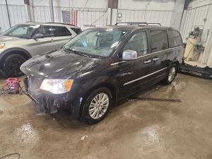 Chrysler Town & Country LIMITED PLATINUM 3.6L 6 2015
