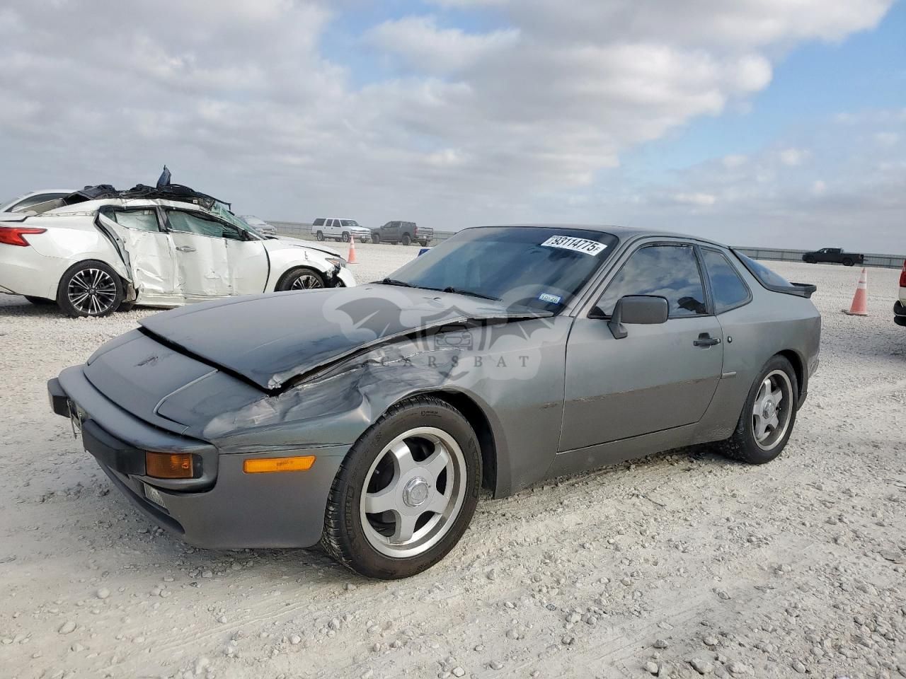 Porsche 944 2.5L 4 1987