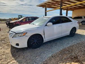 Toyota Camry BASE 2.5L 4 2011