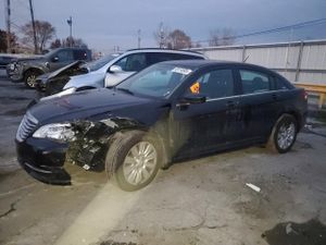 Chrysler 200 LX 3.6L 6 2014