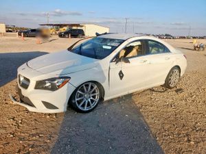 Mercedes-Benz CLA 250 2.0L 4 2015