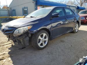 Toyota Corolla BASE 1.8L 4 2011