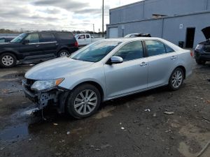 Toyota Camry SE 3.5L 6 2014