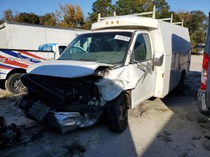 Chevrolet Express 6.0L 8 2003