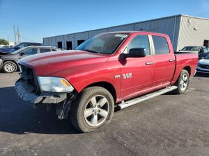 RAM 1500 SLT 5.7L 8 2014