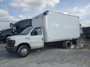 Ford Econoline E350 SUPER DUTY CUTAWAY VAN 5.4L 8 2013