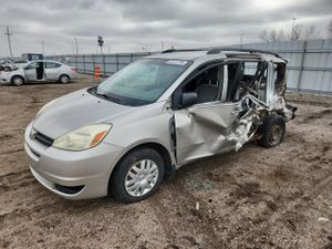 Toyota Sienna CE 3.3L 6 2005
