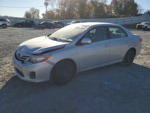 Toyota Corolla BASE 1.8L 4 2013