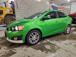 Chevrolet Aveo (Sonic) LT 1.8L 4 2014