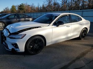 Volvo S60 PLUS 2.0L 4 2024