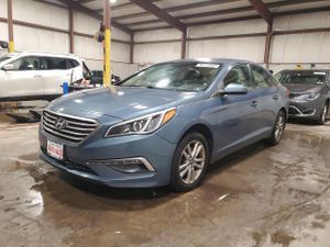 Hyundai Sonata SE 2.4L 4 2015