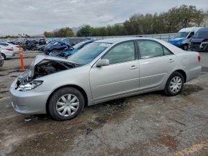 Toyota Camry LE 2.4L 4 2005