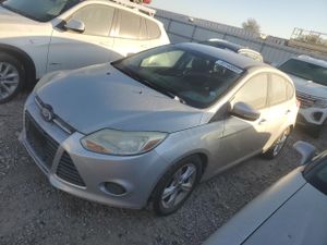 Ford Focus SE 2.0L 4 2014