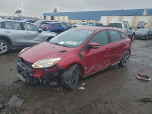 Ford Focus SE 2.0L 4 2014