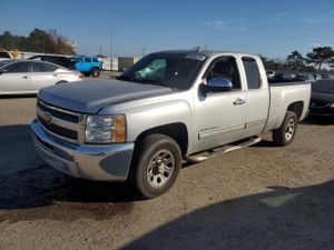 Chevrolet Silverado 1500 C1500 LT 4.8L 8 2013