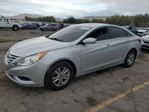 Hyundai Sonata GLS 2.4L 4 2013