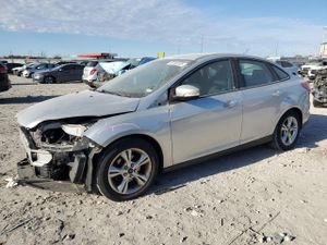 Ford Focus SE 2.0L 4 2014