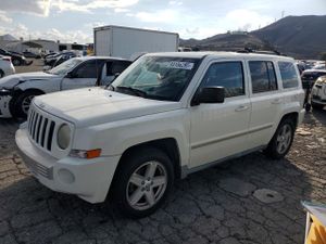 Jeep Patriot LIMITED 2.4L 4 2010