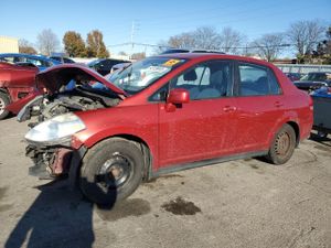 Nissan Versa S 1.8L 4 2011