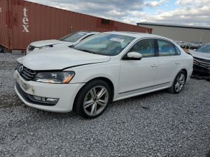 Volkswagen Passat SEL 2.0L 4 2014
