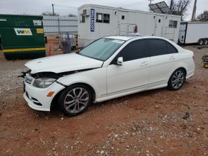 Mercedes-Benz C 300 3.0L 6 2011