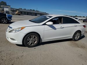 Hyundai Sonata GLS 2.4L 4 2013