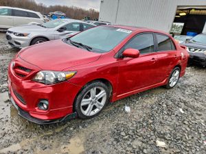 Toyota Corolla BASE 1.8L 4 2013