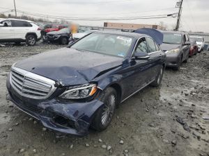 Mercedes-Benz C 300 4MATIC 2.0L 4 2015