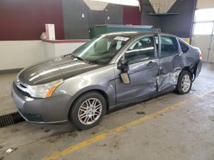 Ford Focus SE 2.0L 4 2010
