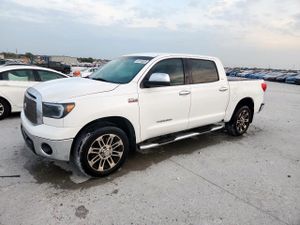 Toyota Tundra CREWMAX SR5 5.7L 8 2012