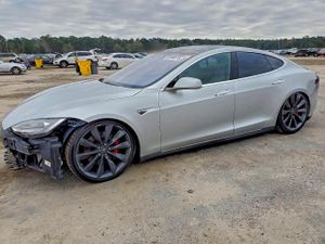 Tesla Model S 2015